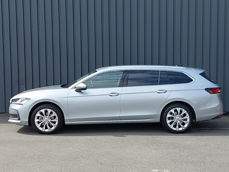 Used Skoda Superb 2024 for sale - 76328577: Photo 4
