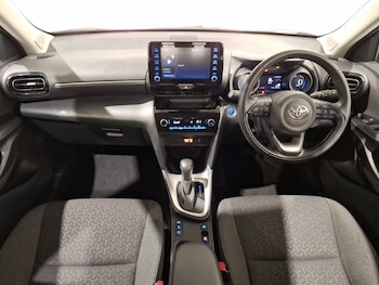 Used Toyota Yaris Cross 2023 for sale - 76456401: Photo