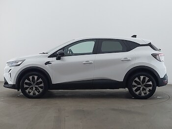 Used Renault Captur 2025 for sale - 77652795: Photo