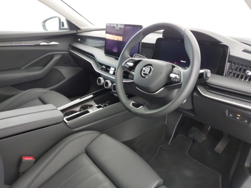 Used Skoda Superb 2024 for sale - 76174463: Photo 11
