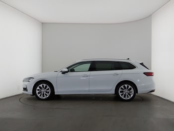 Used Skoda Superb 2024 for sale - 76174463: Photo 4