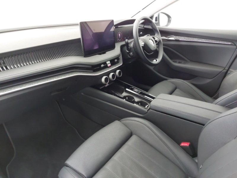 Used Skoda Superb 2024 for sale - 76174463: Photo 5