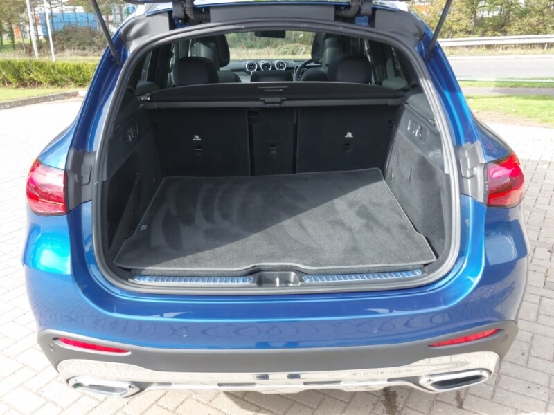 Used Mercedes-Benz GLC 2023 for sale - 76664282: Photo 8