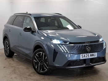 Peugeot - 5008