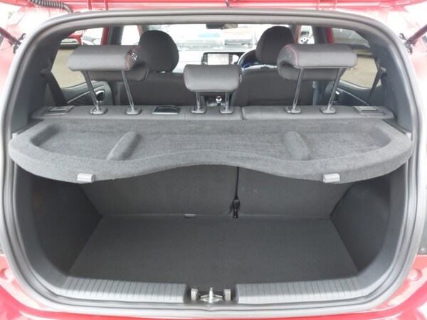 Used Hyundai i10 2023 for sale - 76220859: Photo 8