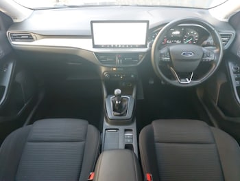 Used Ford Focus 2023 for sale - 76195042: Photo 2