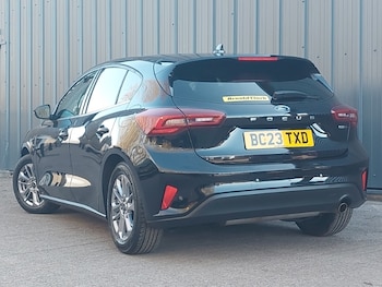 Used Ford Focus 2023 for sale - 76195042: Photo 3