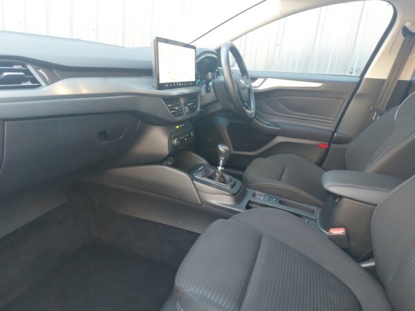 Used Ford Focus 2023 for sale - 76195042: Photo 5
