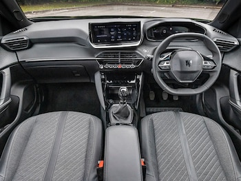 Used Peugeot 2008 2025 for sale - 77410488: Photo