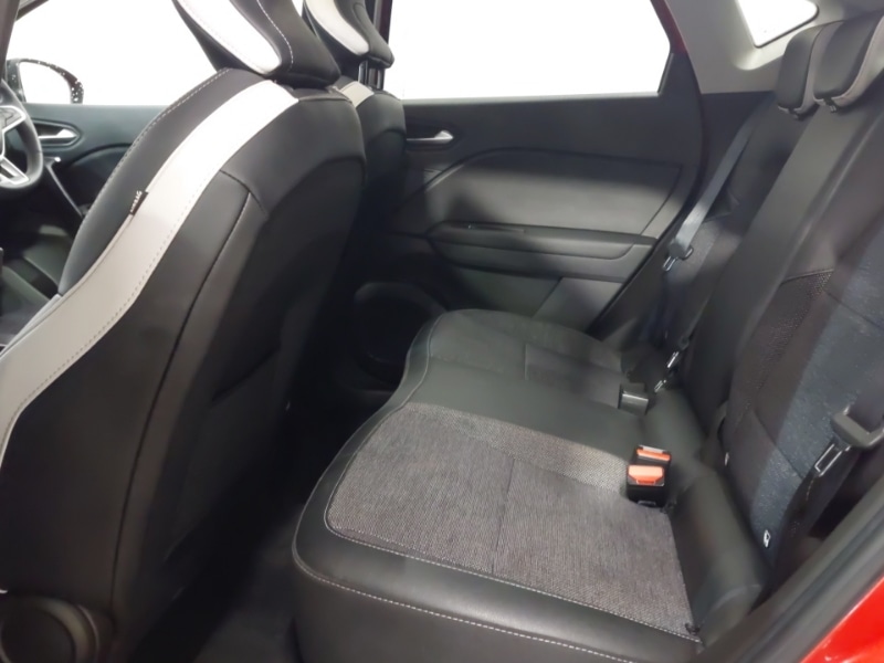 Used Renault Captur 2023 for sale - 77955373: Photo 6