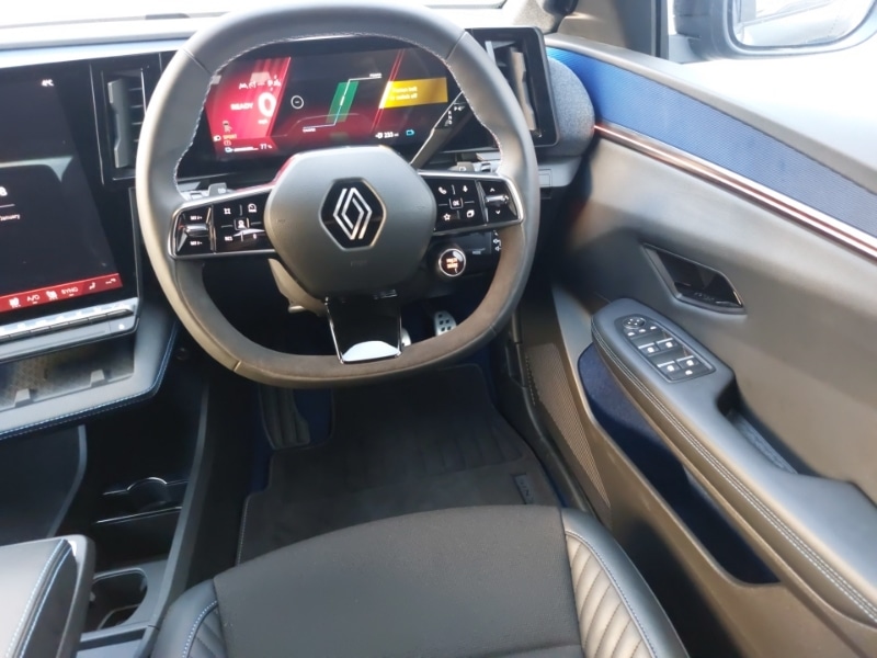 Used Renault Scenic E-Tech 2024 for sale - 77912485: Photo 11