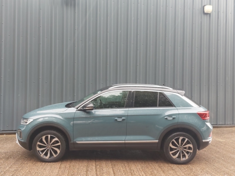 Used Volkswagen T-Roc 2023 for sale - 76165449: Photo 4