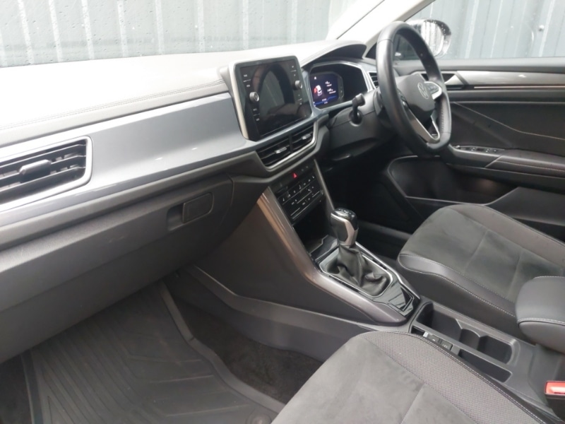 Used Volkswagen T-Roc 2023 for sale - 76165449: Photo 5