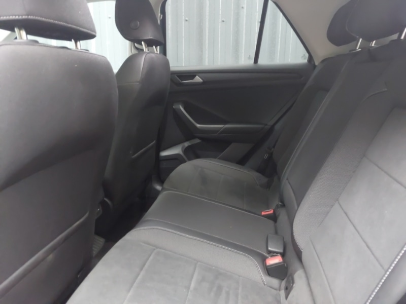 Used Volkswagen T-Roc 2023 for sale - 76165449: Photo 6
