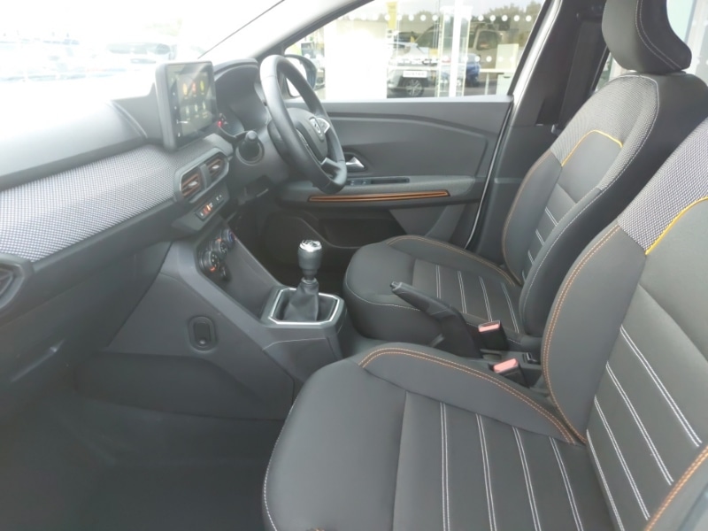 Used Dacia Sandero Stepway 2022 for sale - 76947993: Photo 5