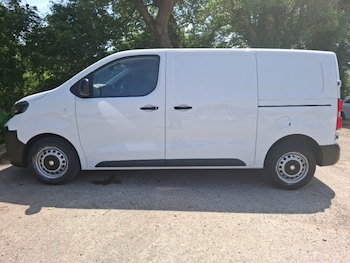 Used Vauxhall Vivaro 2024 for sale - 78982998: Photo