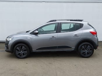 Used Dacia Sandero Stepway 2024 for sale - 79626260: Photo