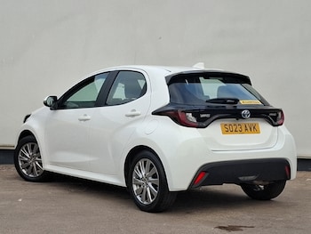 Used Toyota Yaris 2023 for sale - 76786244: Photo
