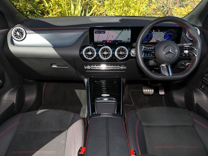 Used Mercedes-Benz EQA 2024 for sale - 76548214: Photo 2