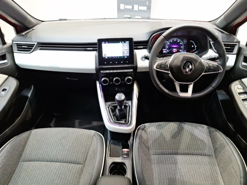 Used Renault Clio 2023 for sale - 77876602: Photo 2