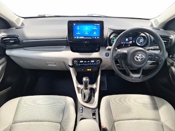 Used Toyota Yaris 2023 for sale - 79069712: Photo