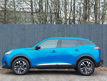 Used Peugeot 2008 2023 for sale - 77104941: Photo