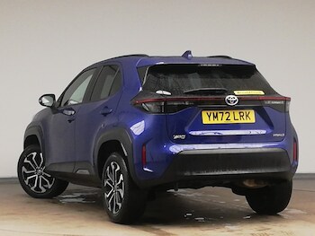 Used Toyota Yaris Cross 2023 for sale - 77767769: Photo