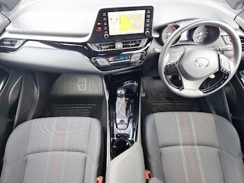 Used Toyota C-HR 2021 for sale - 78841539: Photo