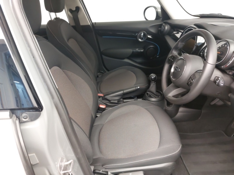 Used MINI Hatch 2022 for sale - 77876935: Photo 6