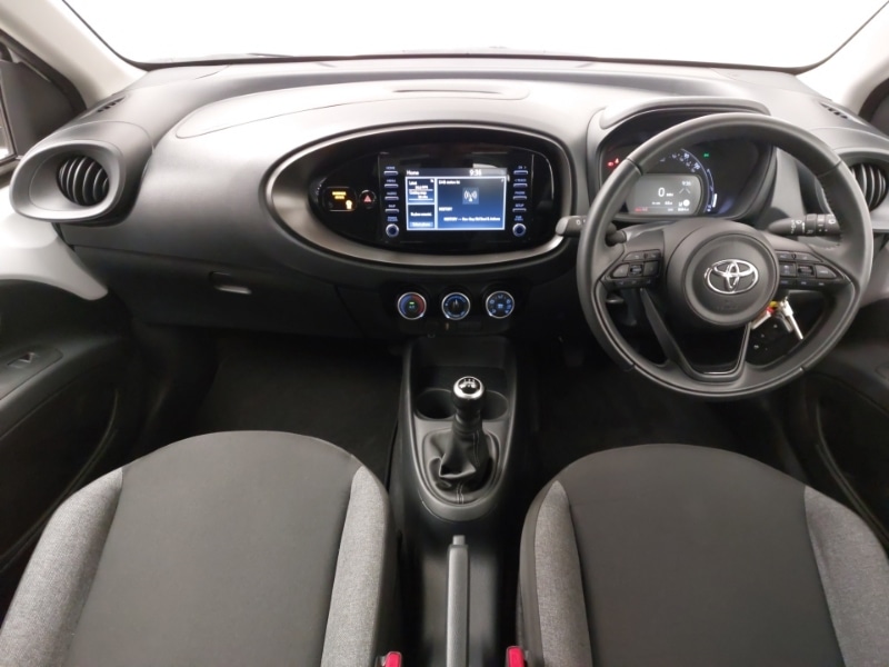 Used Toyota Aygo X 2023 for sale - 76353825: Photo 2