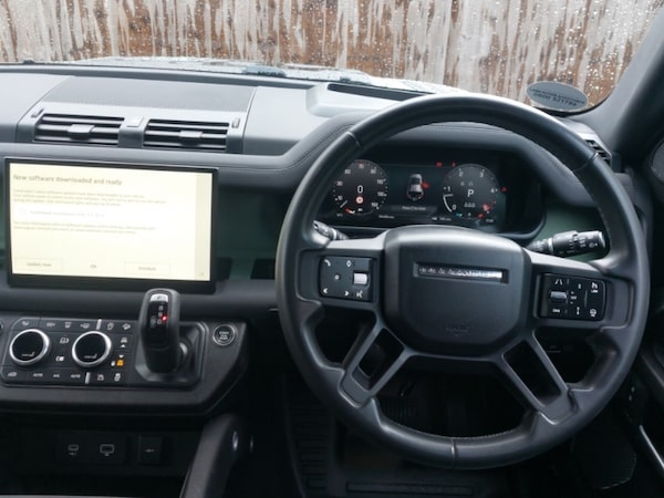 Used Land Rover Defender 2023 for sale - 76182923: Photo 7