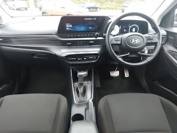 Used Hyundai BAYON 2024 for sale - 76150297: Photo 2