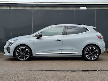 Used Renault Clio 2024 for sale - 79629419: Photo