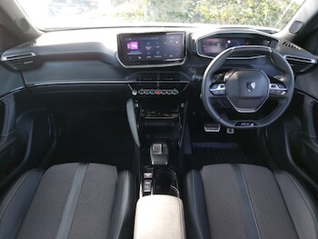 Used Peugeot 2008 2025 for sale - 78403950: Photo