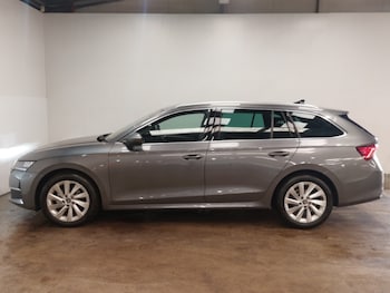 Used Skoda Octavia 2025 for sale - 76975221: Photo