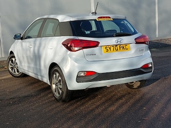 Used Hyundai i20 2020 for sale - 76885966: Photo