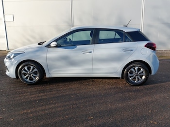 Used Hyundai i20 2020 for sale - 76885966: Photo