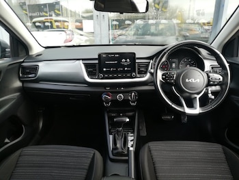 Used Kia Stonic 2022 for sale - 78455357: Photo