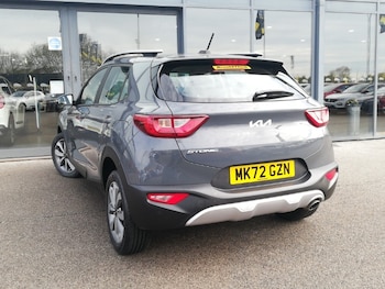 Used Kia Stonic 2022 for sale - 78455357: Photo