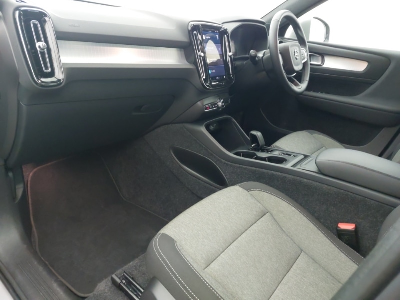 Used Volvo XC40 2024 for sale - 76925537: Photo 5