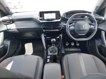 Used Peugeot 2008 2023 for sale - 79528952: Photo