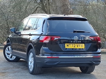 Used Volkswagen Tiguan Allspace 2023 for sale - 77912508: Photo