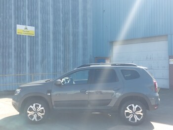 Used Dacia Duster 2023 for sale - 78477763: Photo