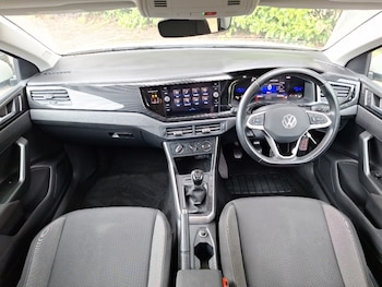 Used Volkswagen Polo 2024 for sale - 79432476: Photo
