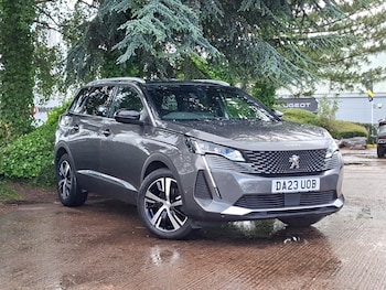 Used Peugeot 5008 2023 for sale - 79406135: Photo