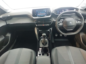 Used Peugeot 208 2023 for sale - 76233235: Photo 2