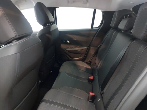 Used Peugeot 208 2023 for sale - 76233235: Photo 6