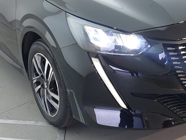 Used Peugeot 208 2023 for sale - 76233235: Photo 9