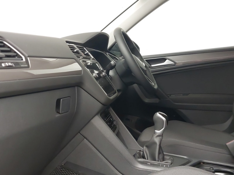 Used Volkswagen Tiguan Allspace 2025 for sale - 77732053: Photo 5