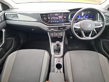 Used Volkswagen Polo 2023 for sale - 77035630: Photo